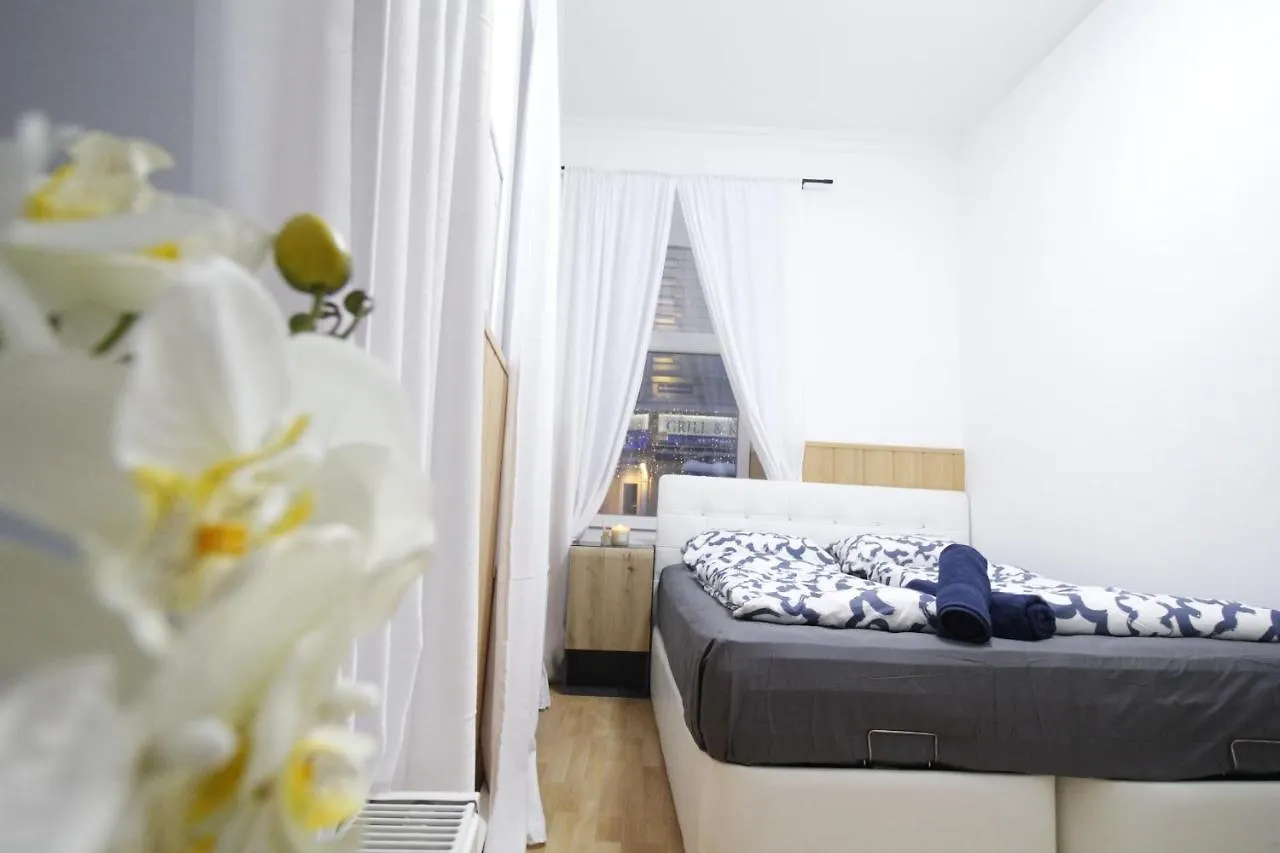 Premier Double Room Th B Vienne 0*,