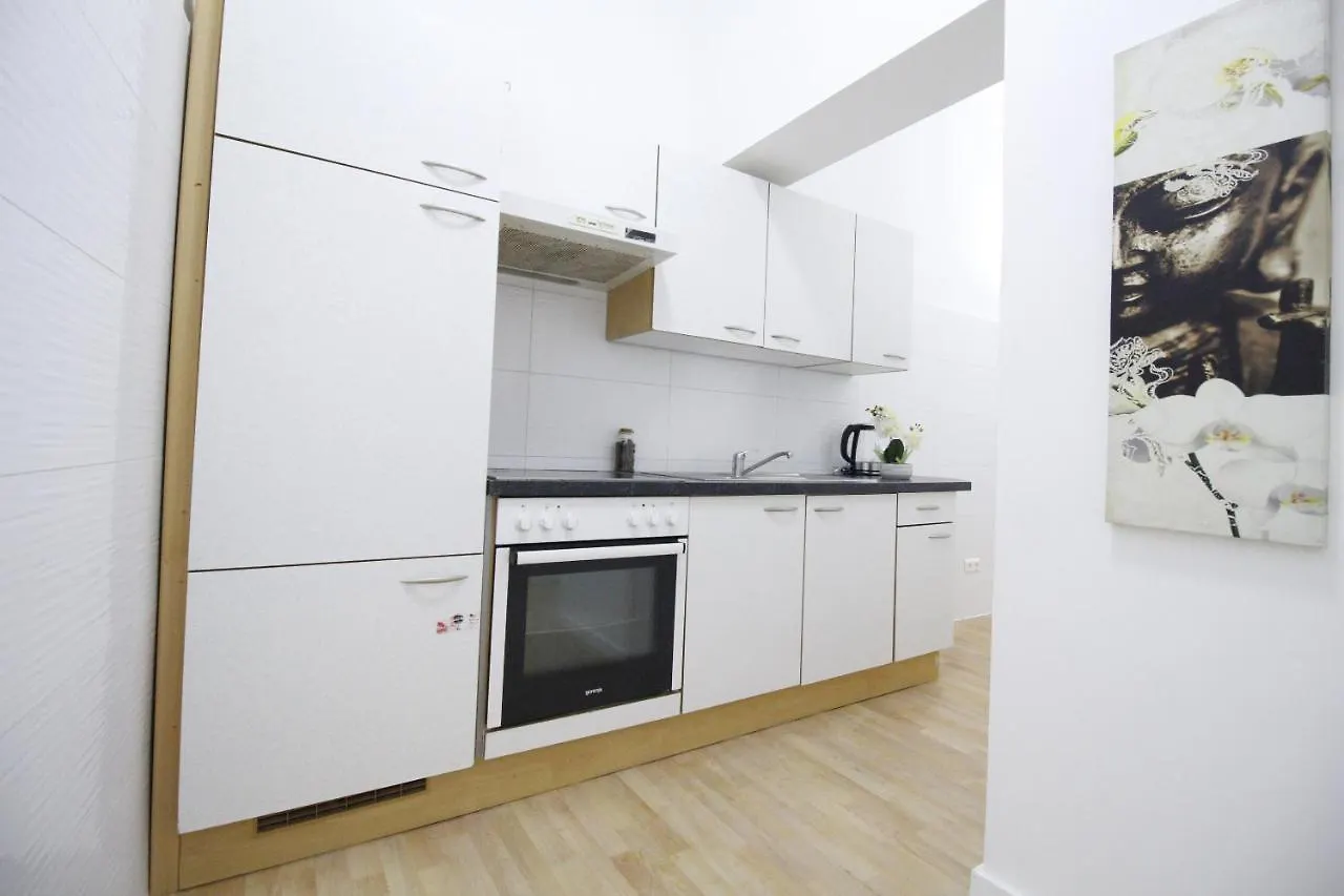 Premier Double Room Th B Vienne 0*,  Autriche